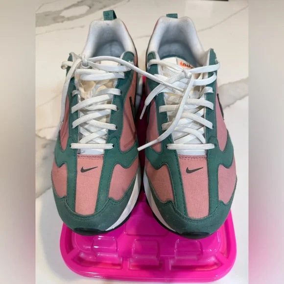 Nike Air Max Dawn - Picture 13 of 14